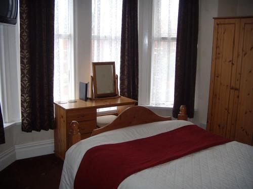 Whitworth Falls Hotel Southport Extérieur photo
